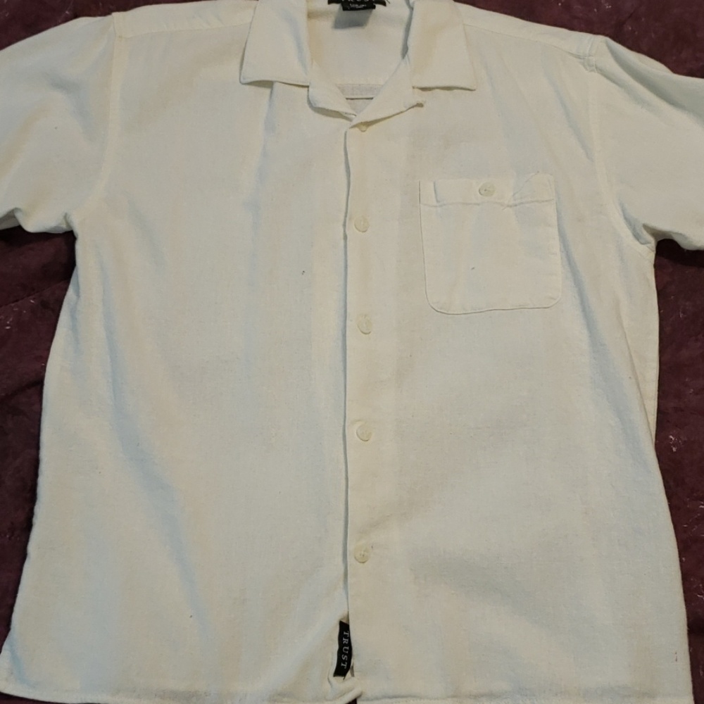 Short sleeved shirt